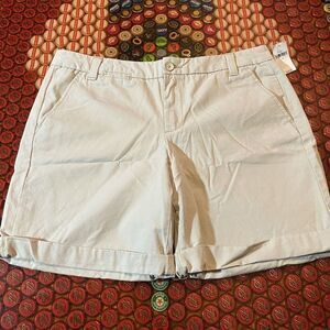 Khakis by Gap Shorts Women's Size 6 Tan Boyfriend Roll Up Khaki Pants NWT